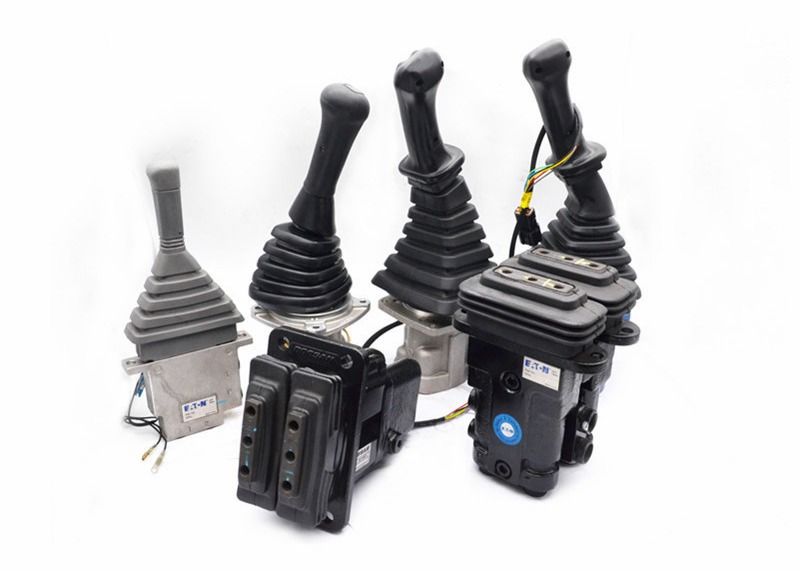 Long Boom Excavator Parts Joystick Kobelco SK320 Handles Assy Controls Construction Machinery Joystick